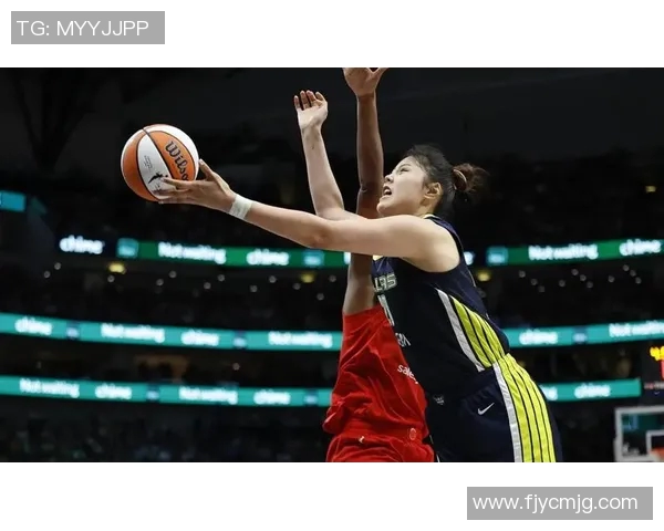 李月汝关键时刻发力助西雅图风暴逆转战胜达拉斯飞翼